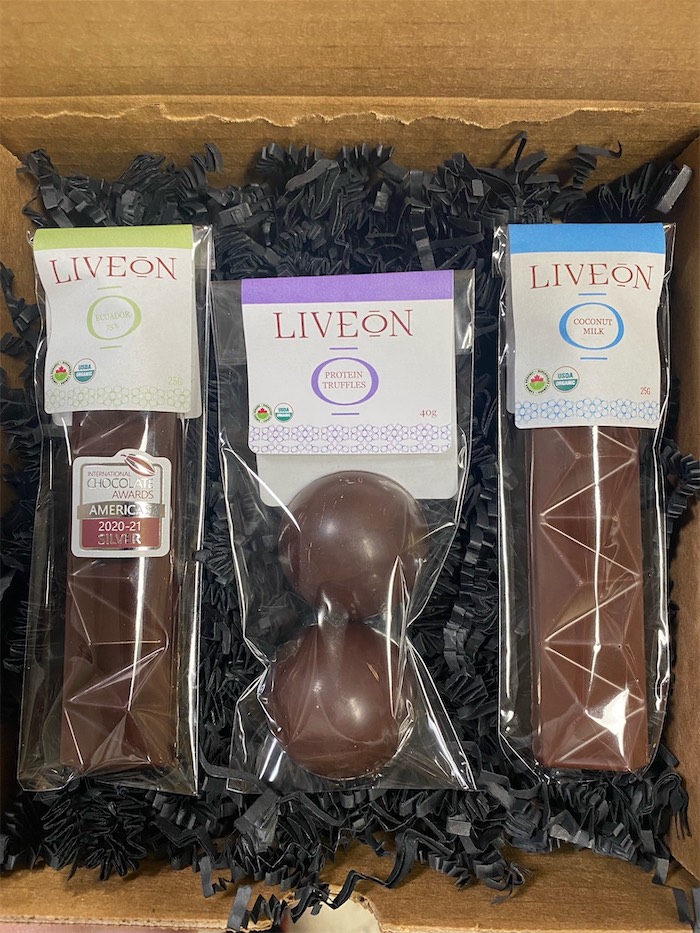 Live on Chocolate OG Pouch